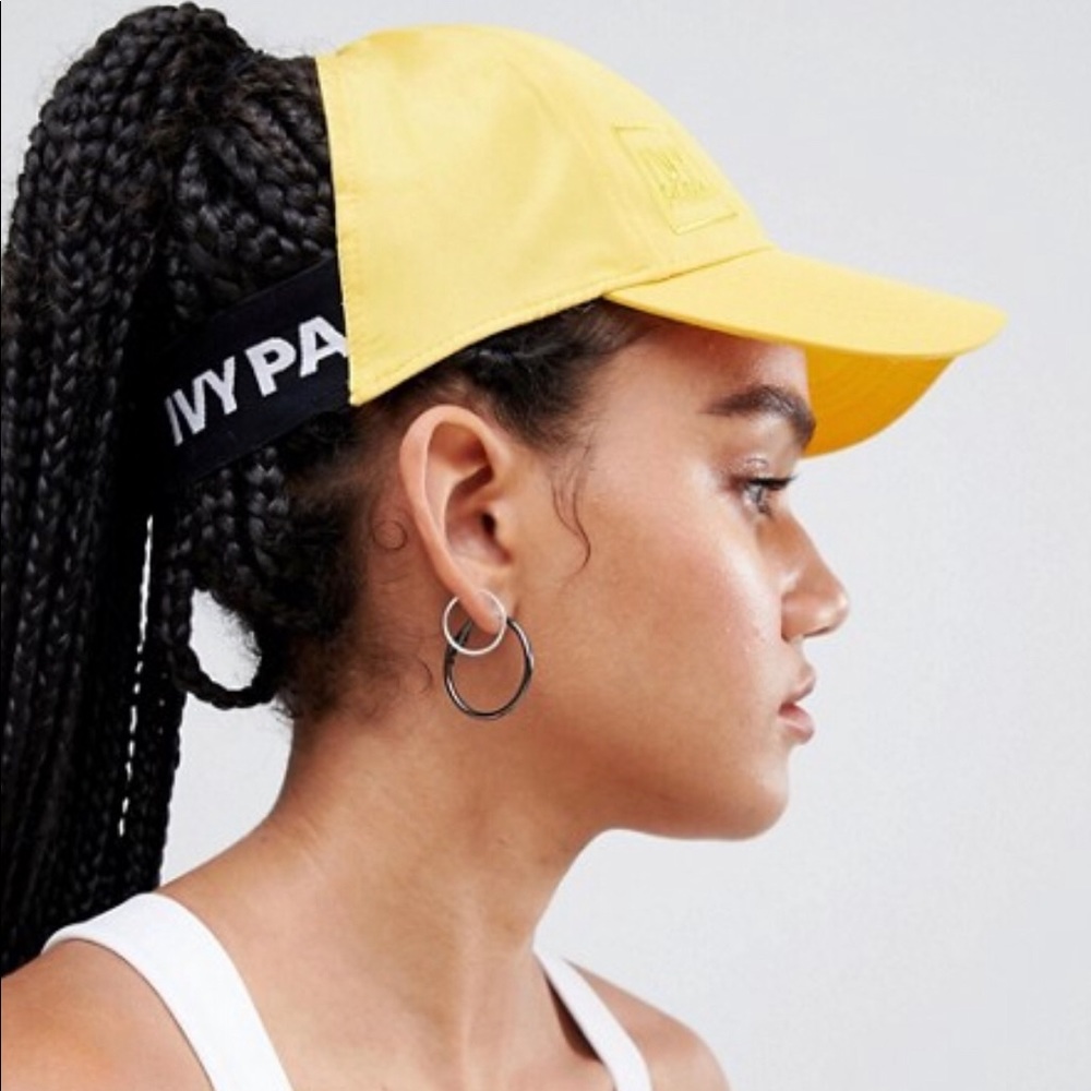 Ivy Park backless cap